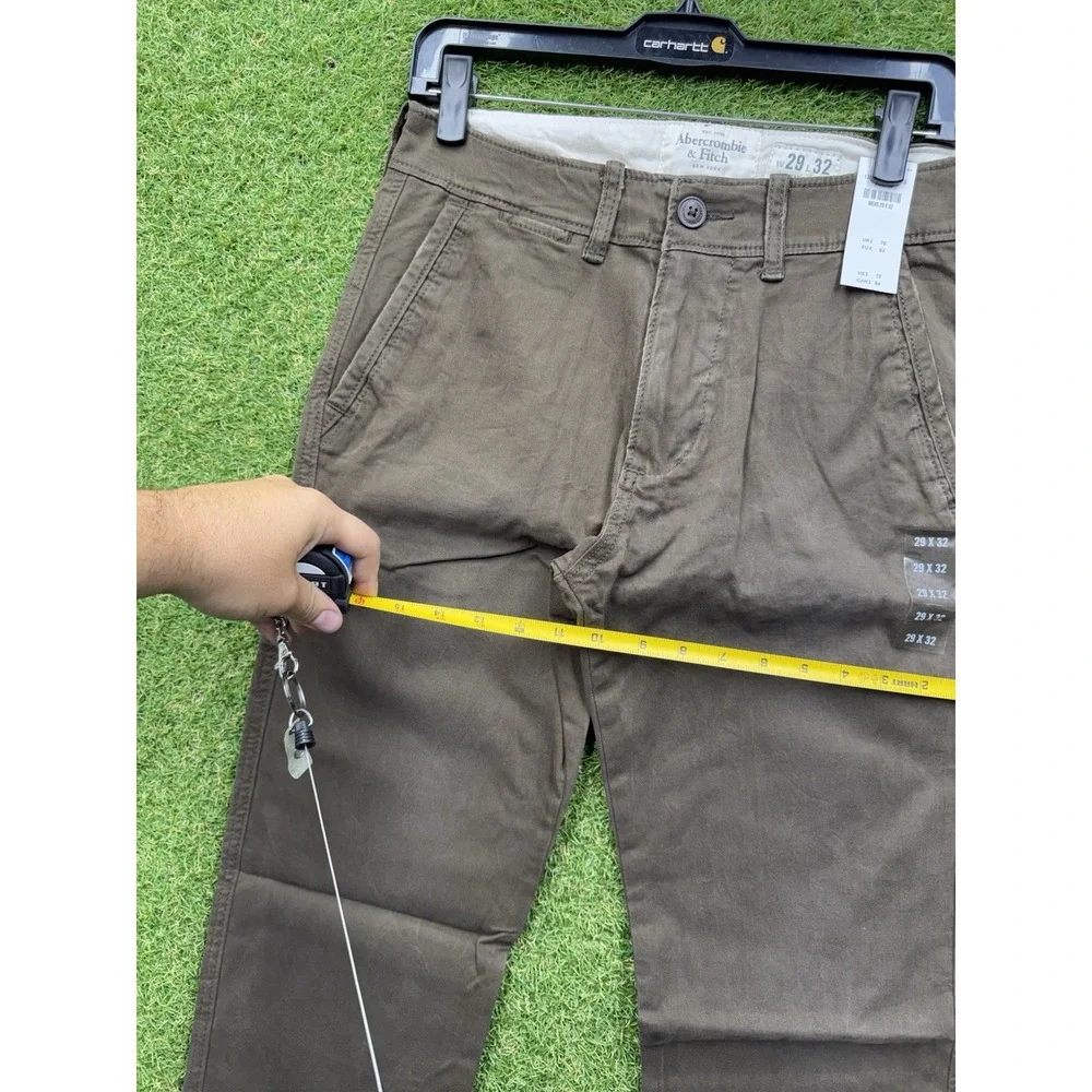 Abercrombie & Fitch shop confidence